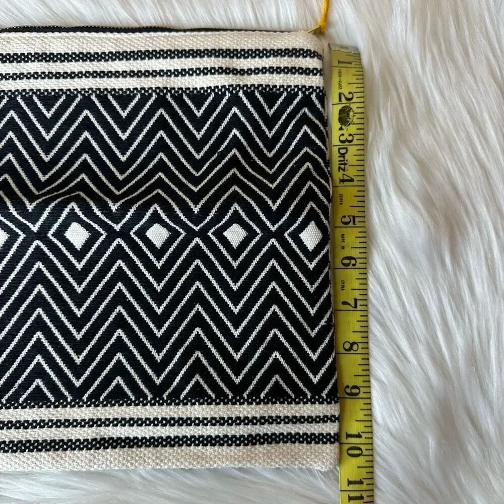 Tribe Alive X Canary Foldable Clutch - Picture 7 of 11